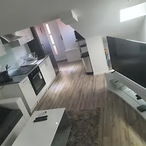 Appartement Jolit3 Avec Clim Netflix Et Prime, Givors